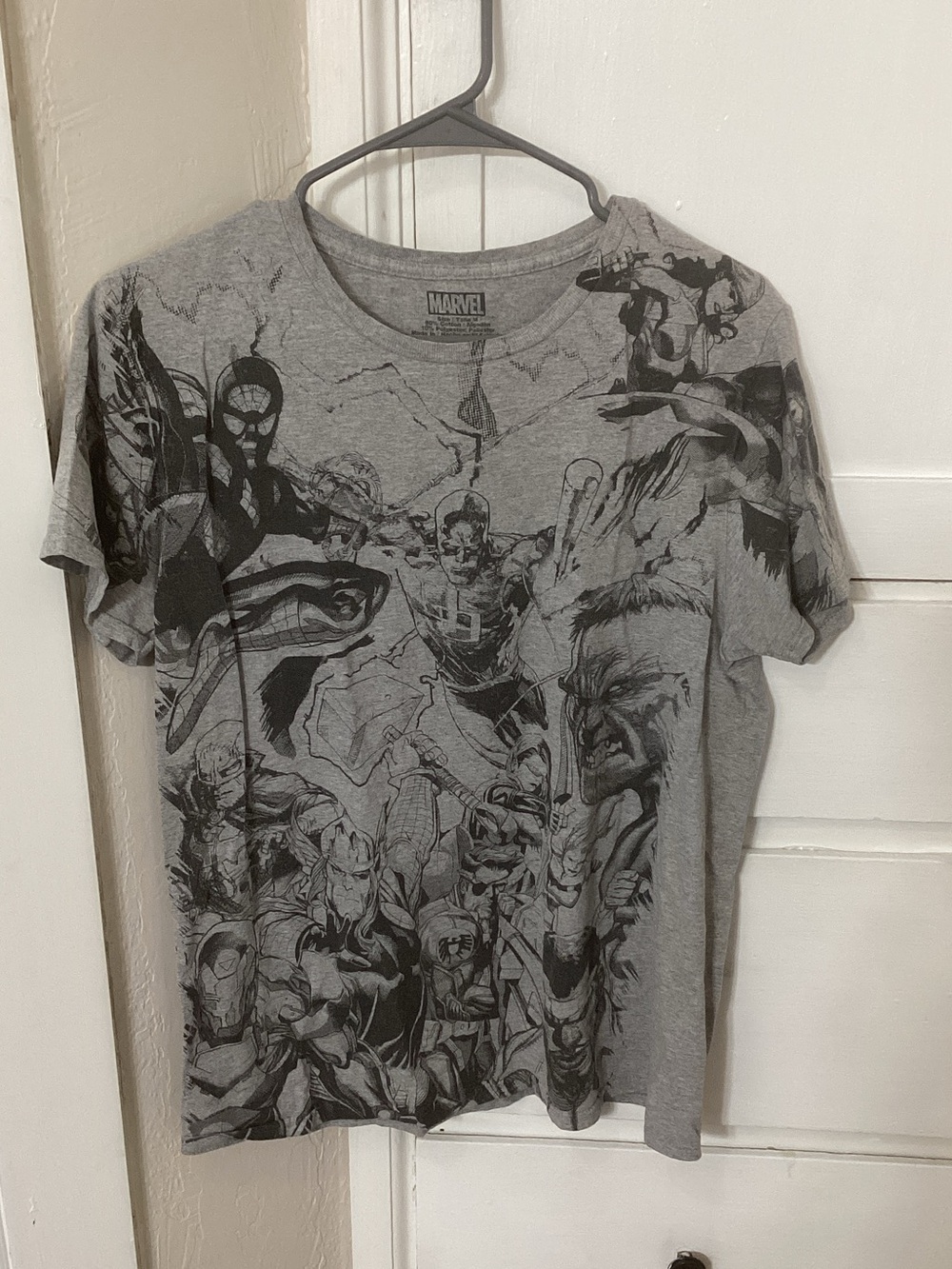 Marvel Short Sleeve Graphic Tee - Gray and Black